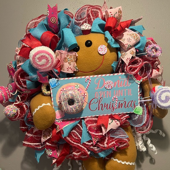 Gingerbread wreath - Picture 9 of 12